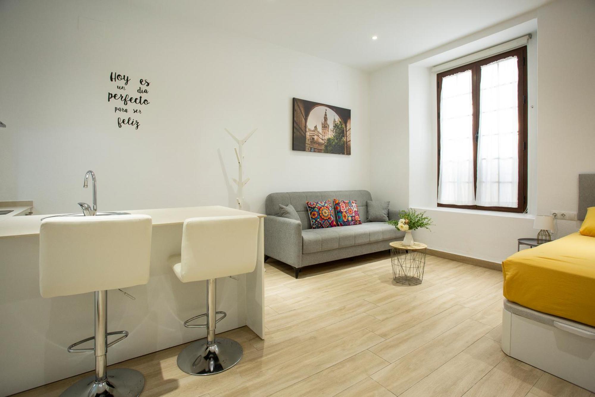 Wish Suite Cervantes 세비야 외부 사진