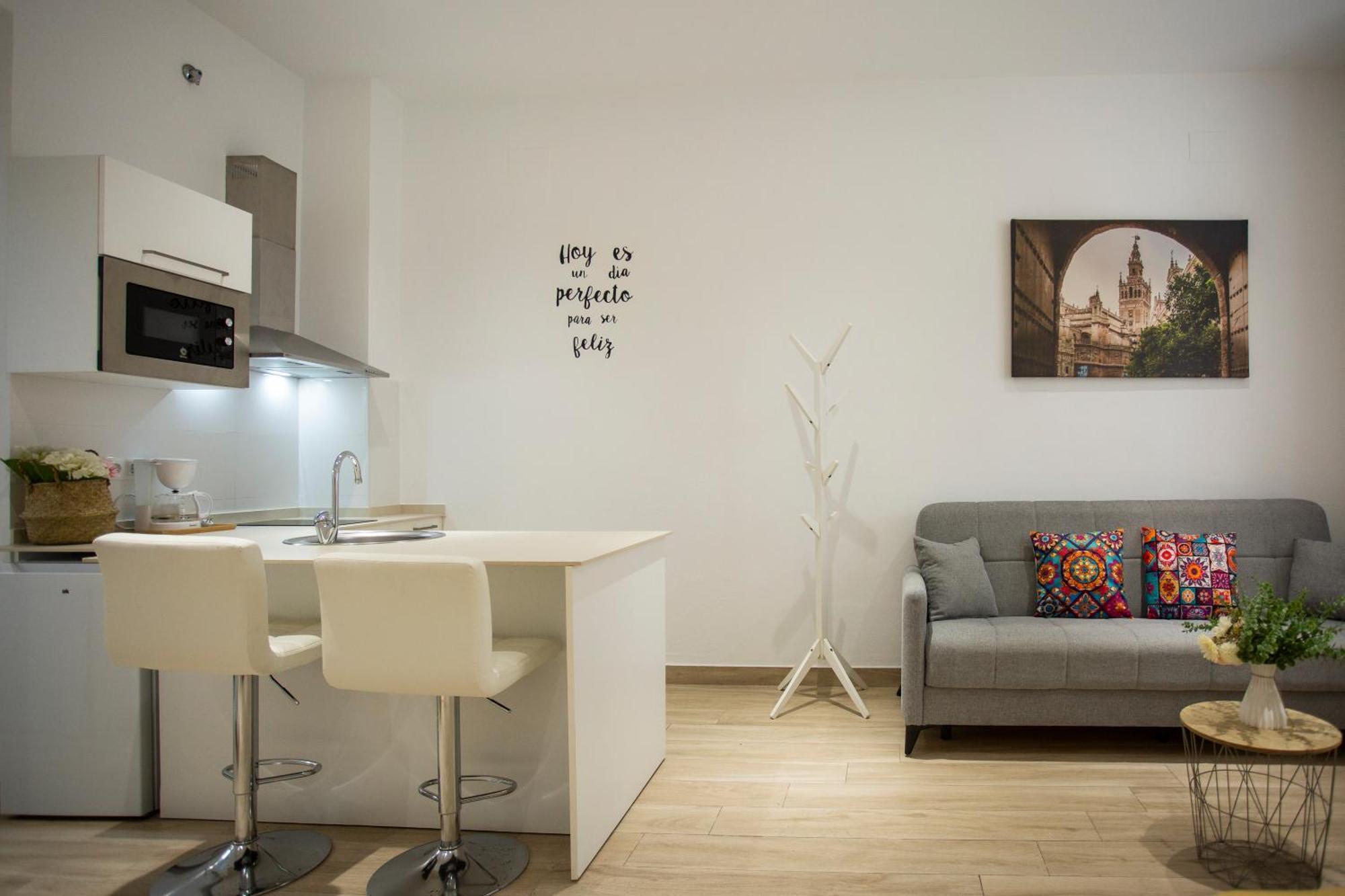 Wish Suite Cervantes 세비야 외부 사진
